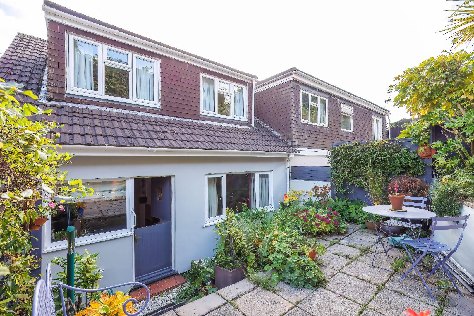 51 Geraints Way, Cowbridge, Vale of Glamorgan, CF71 7AY